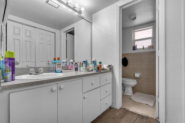 Building Photo - 7400 Miami Lakes Dr
