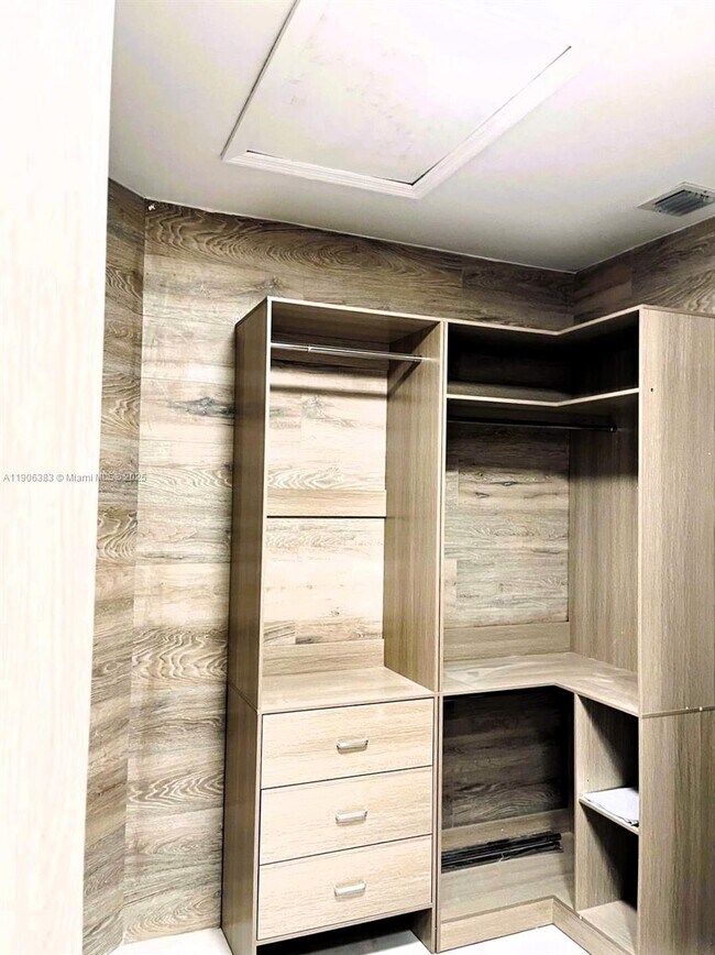 Building Photo - 11232 NW 51st Terrace