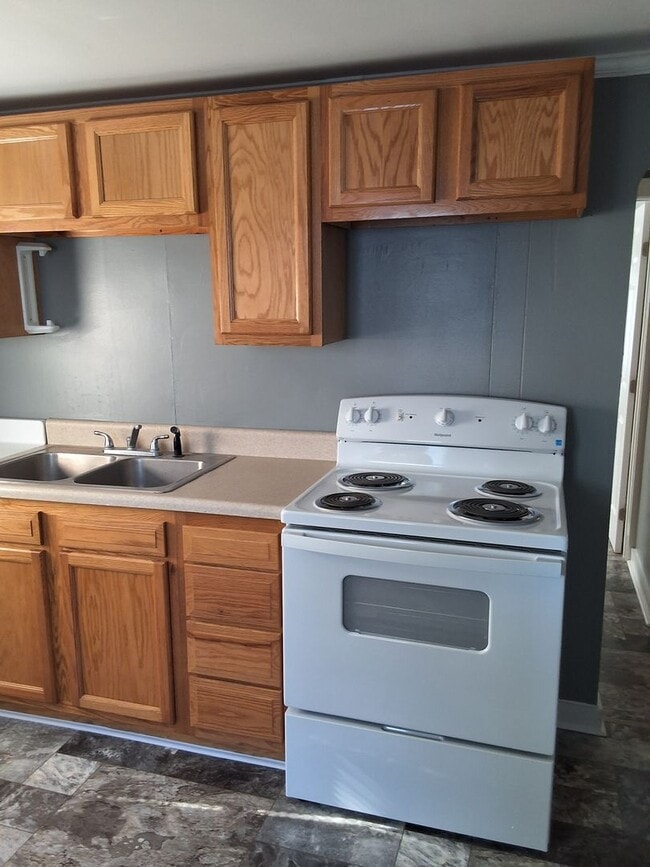 Building Photo - Single family home in Morehead City