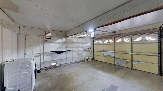 Building Photo - 24652 Vía Raza