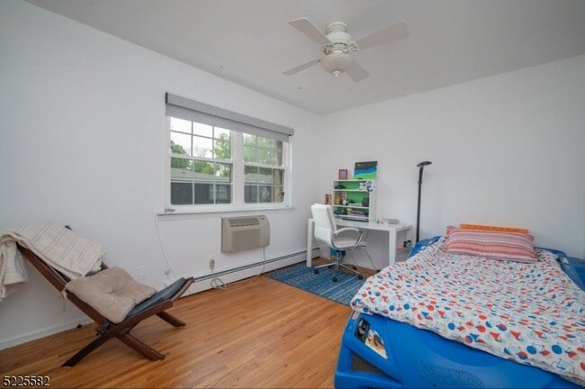 Building Photo - 768 Springfield Ave