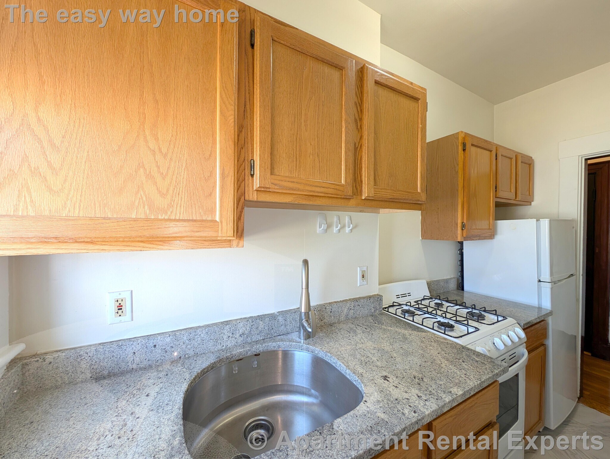 Building Photo - 154 Summer St