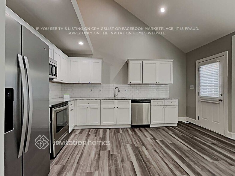 Building Photo - 7924 Rolling Stone Ave