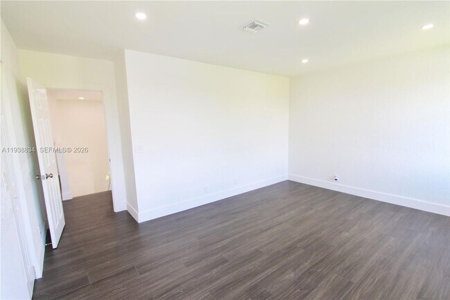 Building Photo - 239 NW 107th Ave