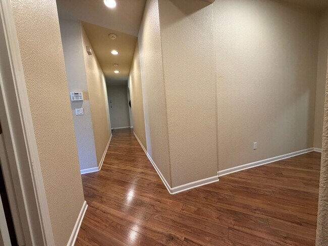 Building Photo - Spacious 4-Bedroom Elk Grove Home with Updated Kitchen, Quartz Countertops! VIEW TODAY!