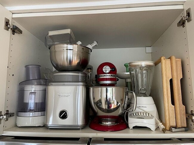 Building Photo - "Charming 4-Bedroom Home with 2 Baths in the Heart of San Francisco!"