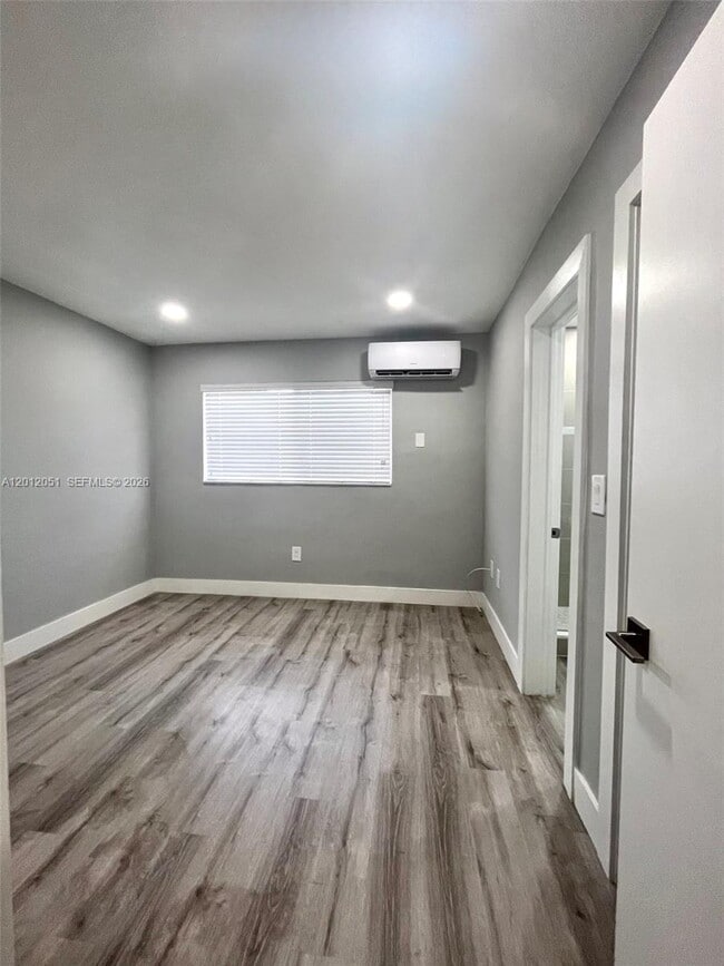 Building Photo - 6310 SW 79th St