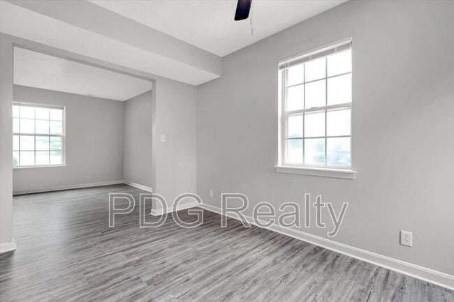 Building Photo - 12014 Morningside Dr