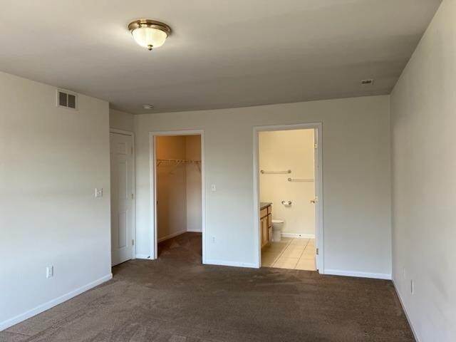 Building Photo - 641 Cambridge Ct