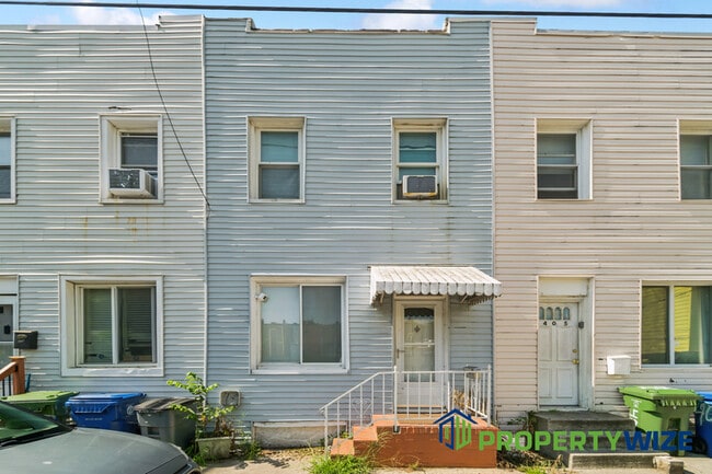 Building Photo - 407 Cambria St