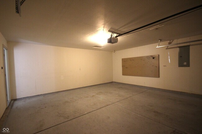 Building Photo - 1554 Stanford Dr