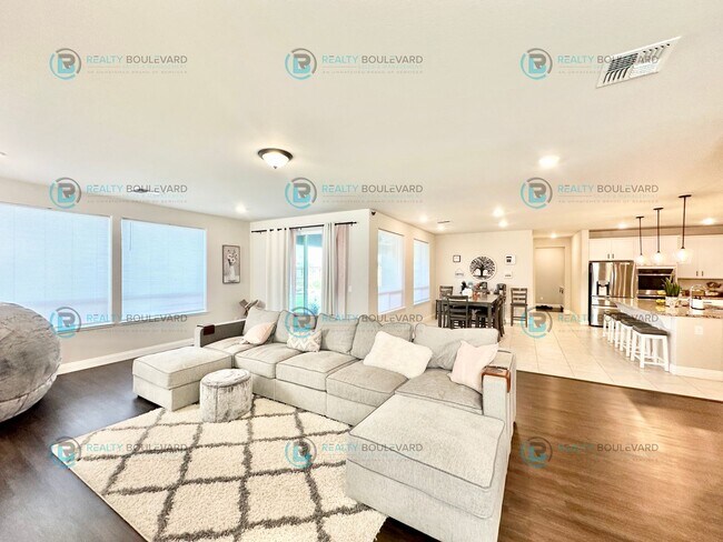 Building Photo - Welcome to your dream home, where modern elegance meets unparalleled convenience!