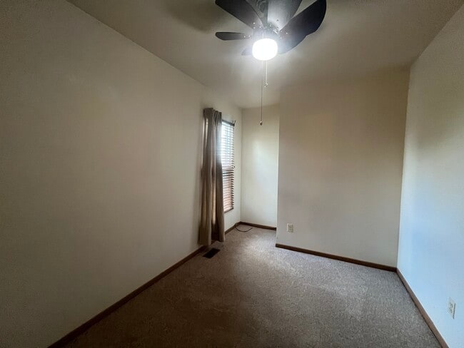 Building Photo - 965 Amberwood Pl