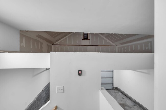 Building Photo - 5904 Colchester Dr