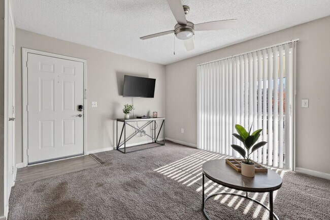 Building Photo - 50 Northtown Dr