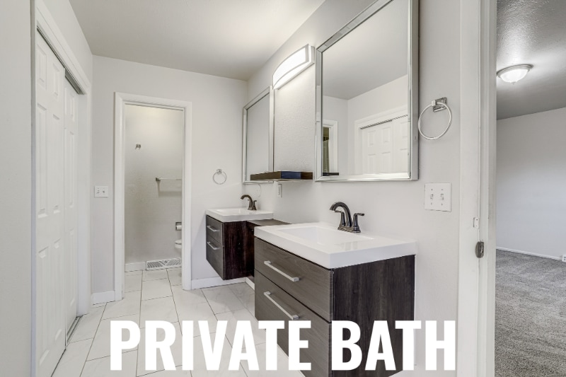 Building Photo - 2860 S Golden Way