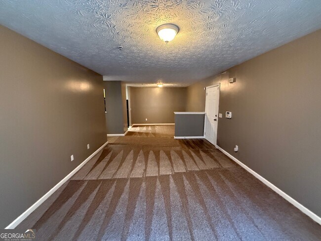 Building Photo - 13104 Fairington Ridge Cir