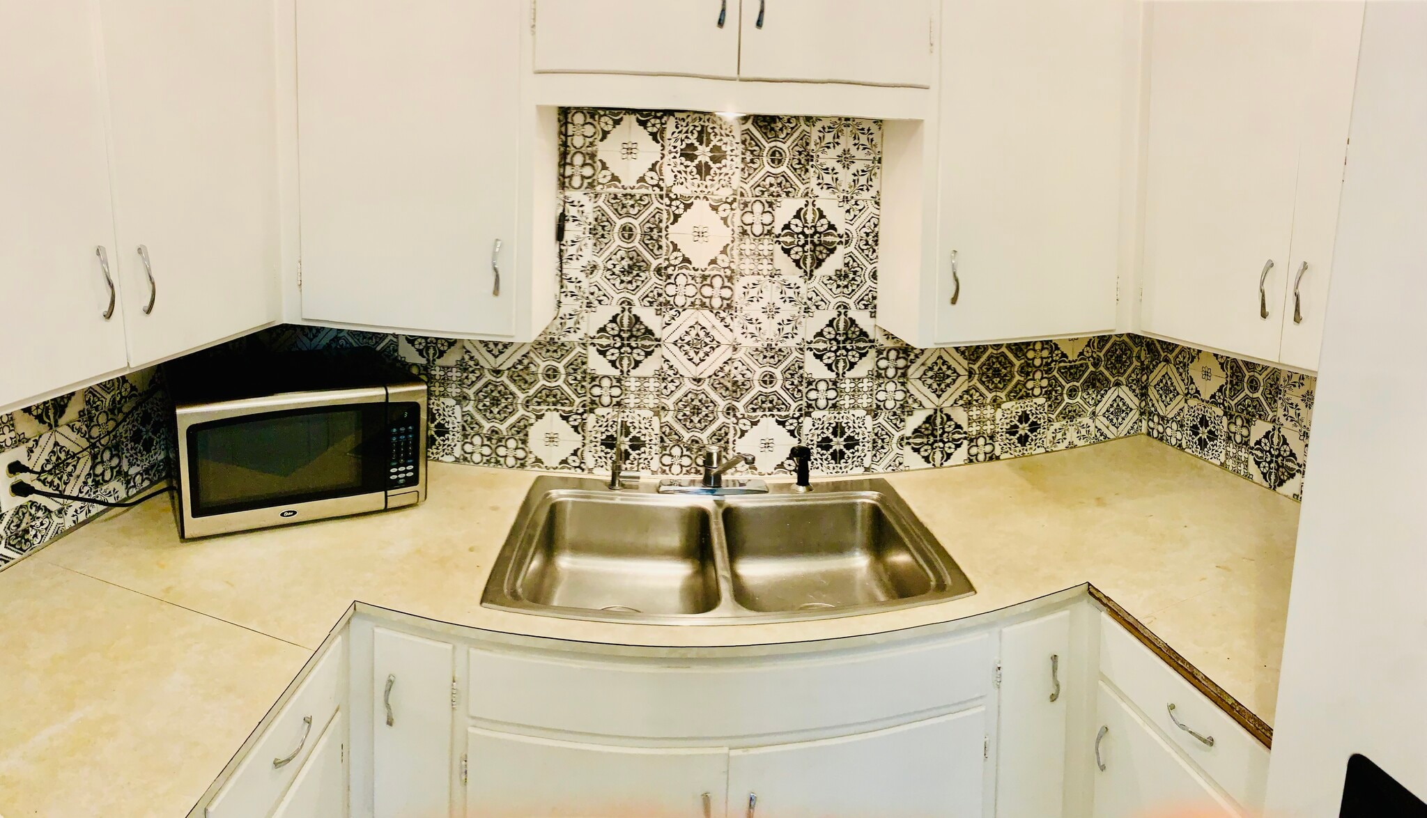 Building Photo - 1108 22nd St W