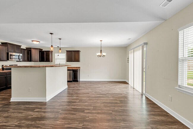 Building Photo - 507 Ginn St