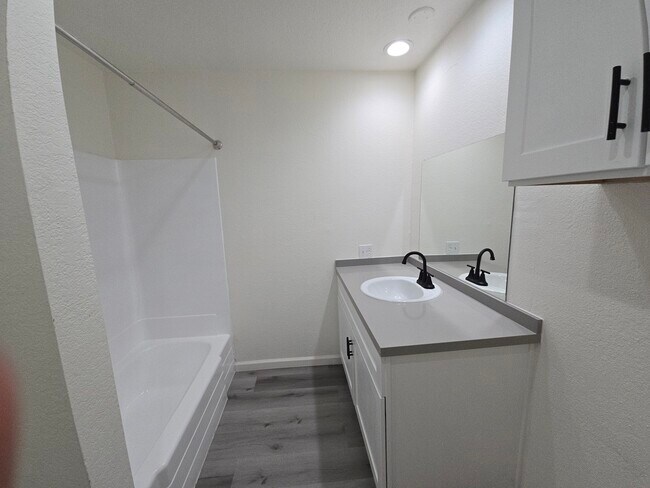 Building Photo - 2433 E Garvey Ave N