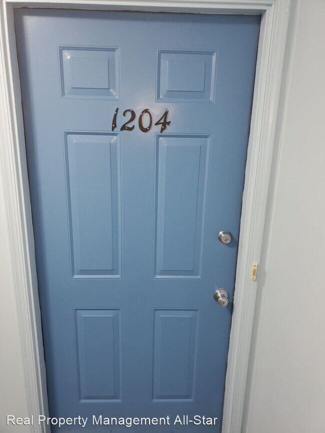 Building Photo - 2 br, 2 bath House - 1204 Woodhaven Drive