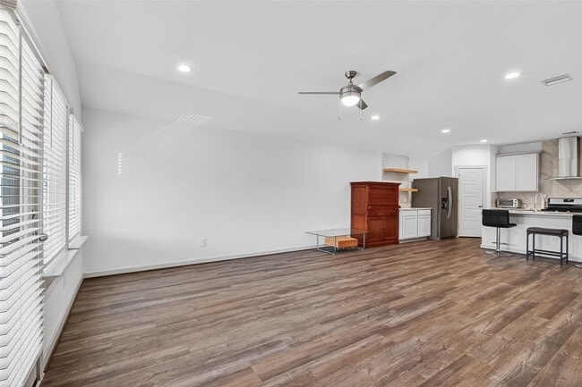 Building Photo - 2920 Stamford Hl Ln