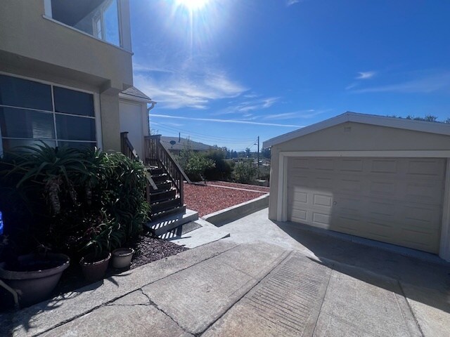 Building Photo - 8109 Ney Ave