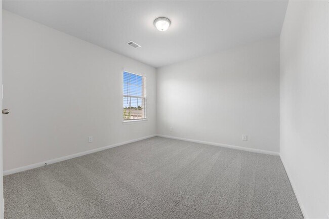 Building Photo - 10795 Sora Dr