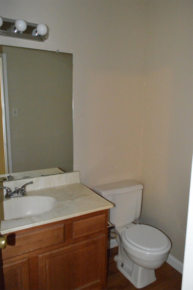 Building Photo - 1215 W Slaughter Ln