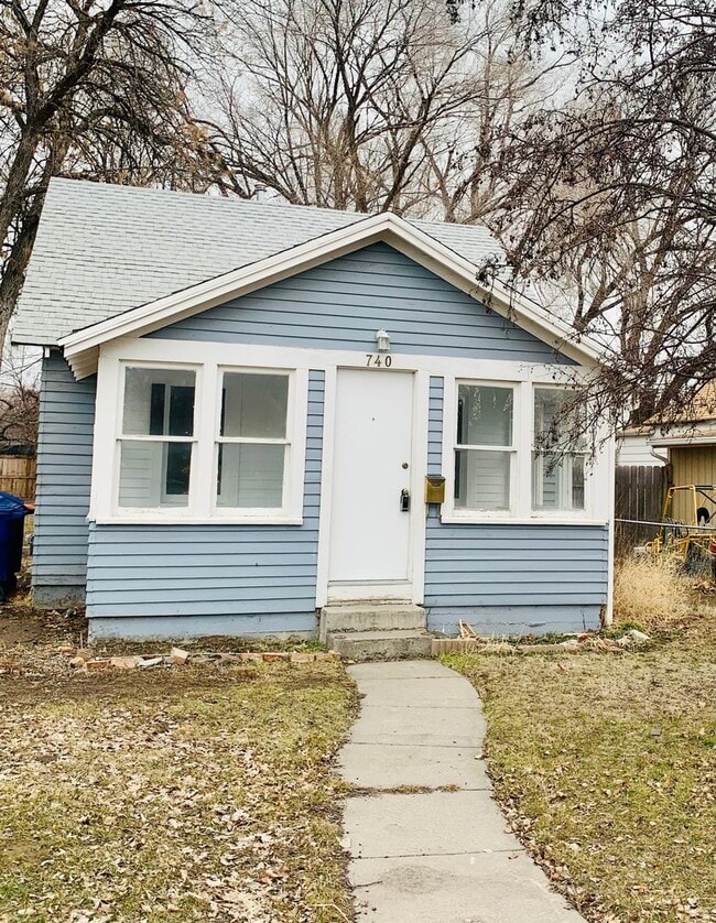 Building Photo - Newly Upgraded 2-Bedroom Home Available Now!
