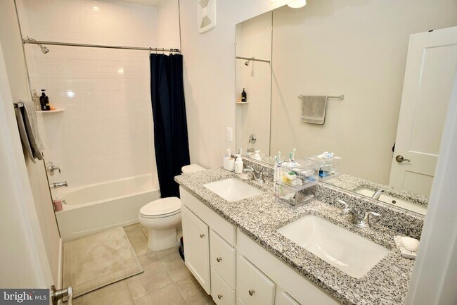 Building Photo - 4619 Olivine Dr