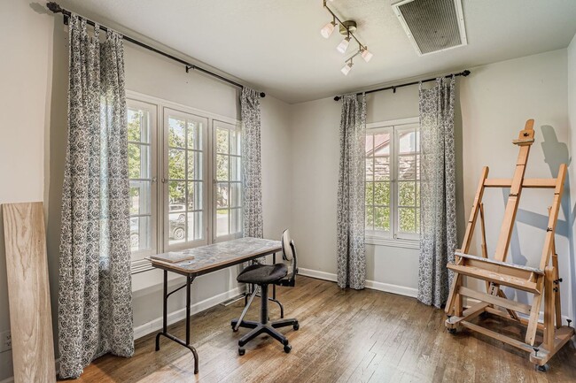 Building Photo - LOCATION LOCATION!! Updated 1925 Tudor-So ...