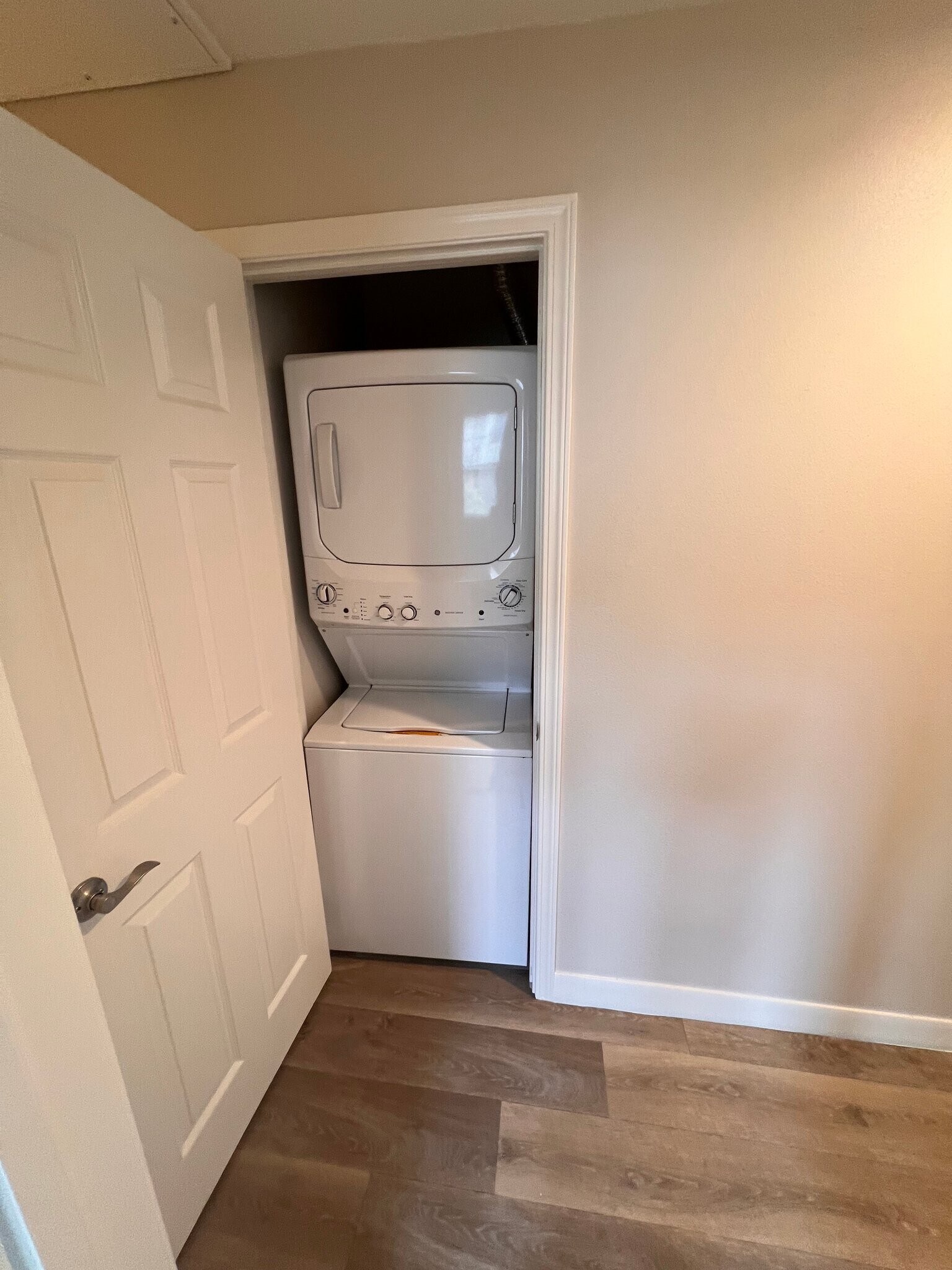 Building Photo - 4623 Willis Ave