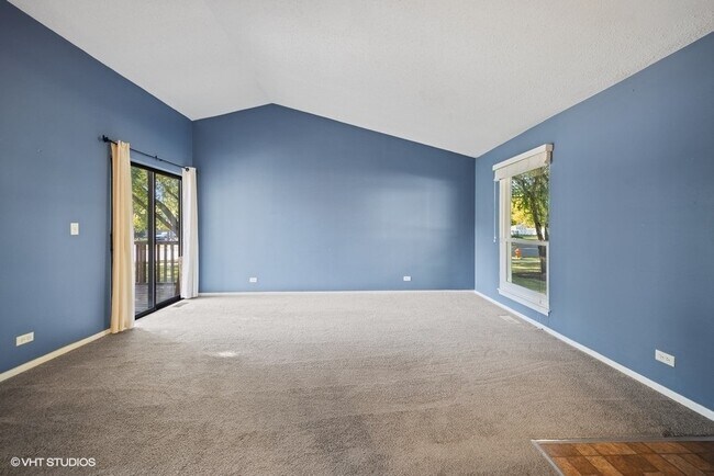 Building Photo - 2108 Navarone Dr