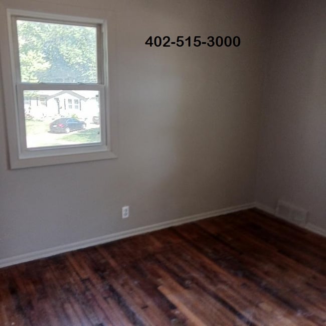 Building Photo - 3202 Cornhusker Dr