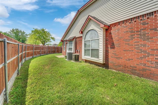 Building Photo - 1410 Post Oak Dr