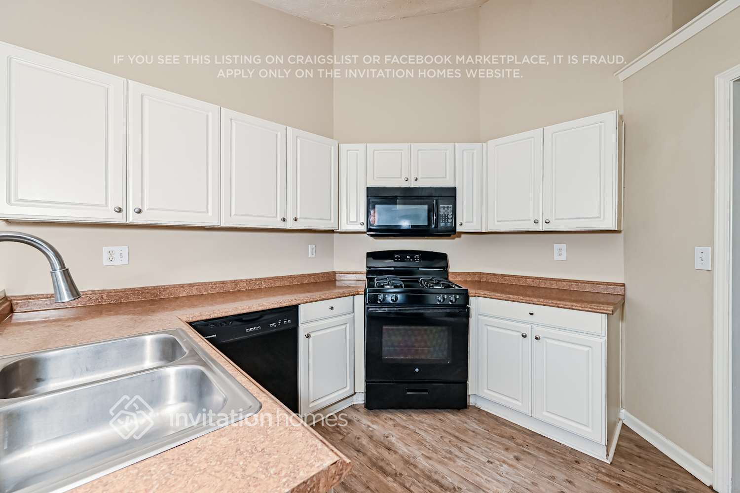 Building Photo - 705 Avalon Forest Dr NW