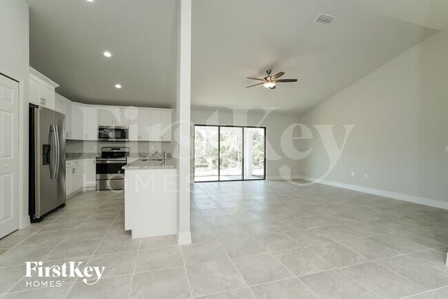 Building Photo - 817 Acton Ave