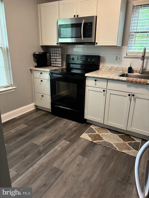 Building Photo - 216 Highland Blvd