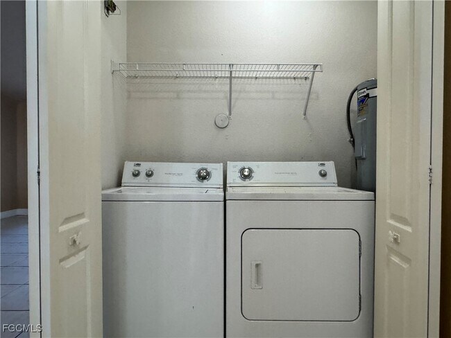 Building Photo - 4137 Skyline Blvd