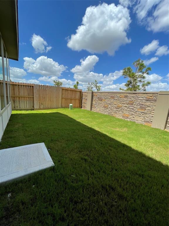 Building Photo - 5531 Holly Hvn Ct