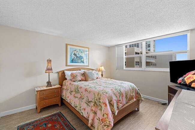 Building Photo - 2929 S Ocean Blvd