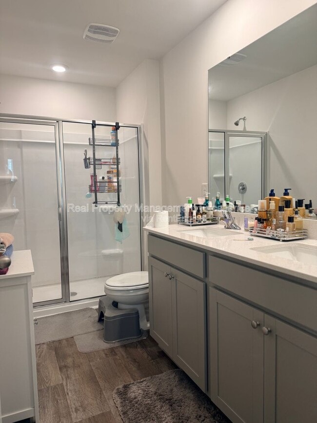 Building Photo - 58 Sweet Mdw Rd