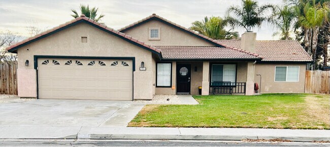 Primary Photo - 901 E Julia Way