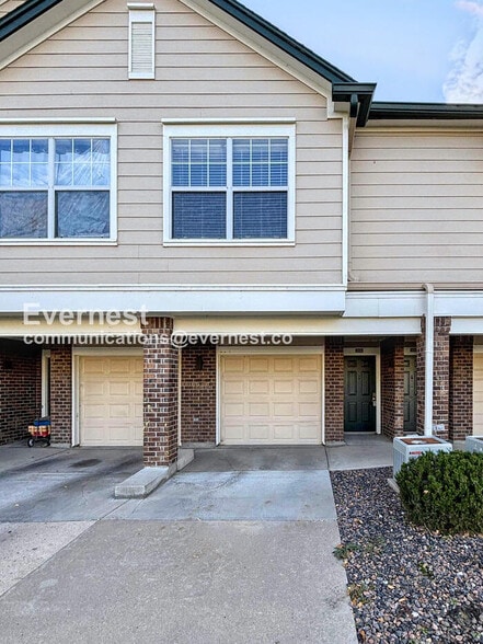 Primary Photo - 2016 Oxford Ln