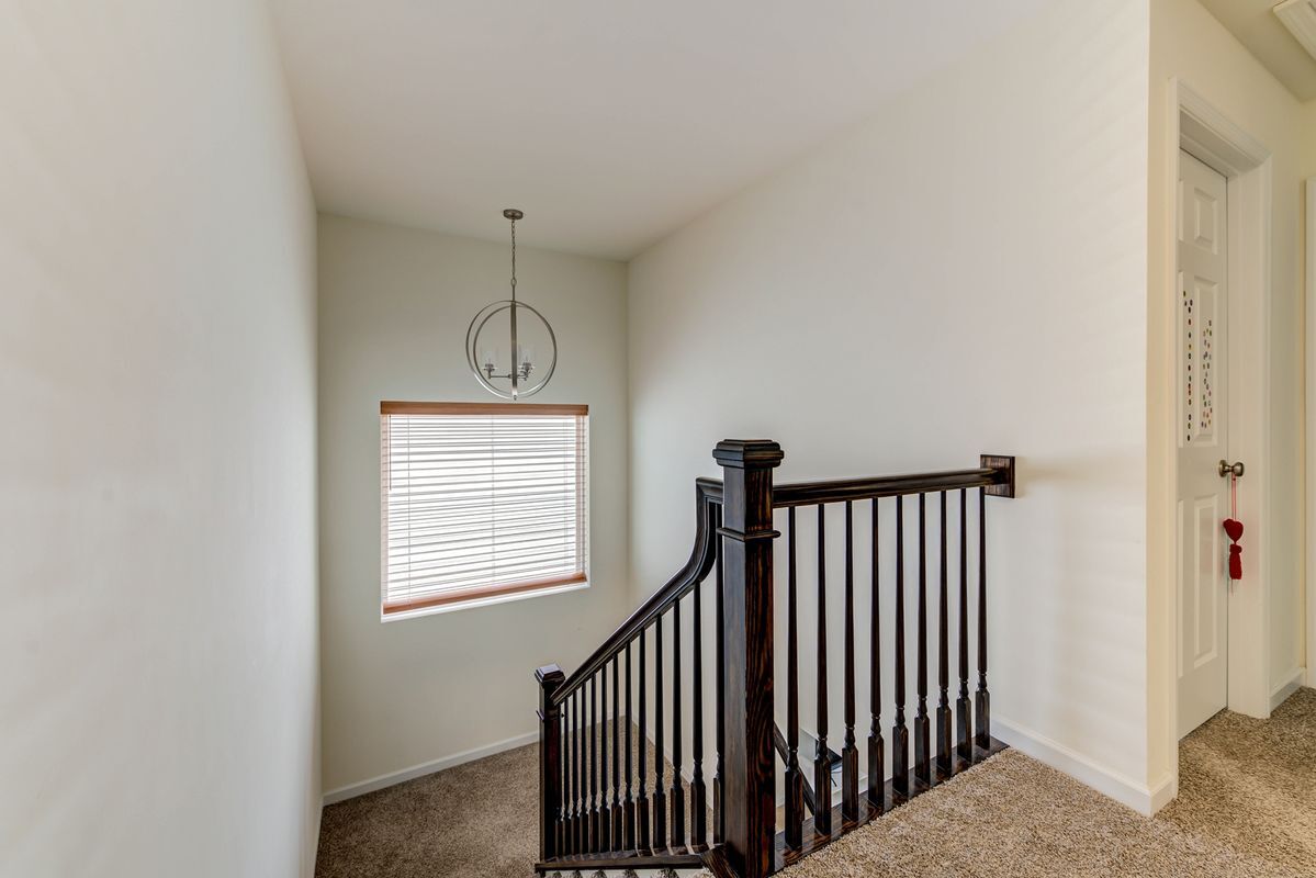 Building Photo - 732 Fox Creek Dr