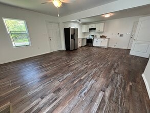 Building Photo - 3008 Boswell Dr NW