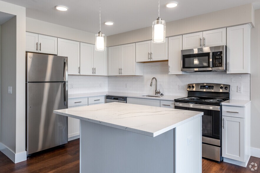 Camelot Apartments 6240 Stumph Rd Parma Heights OH 44130 Apartment