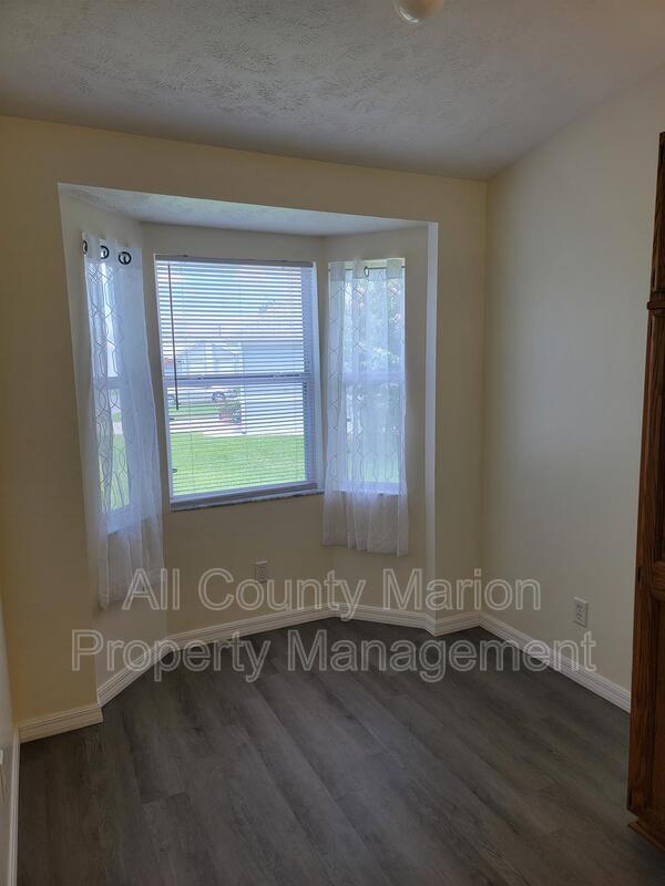 Building Photo - 10484 SW 85th Ct