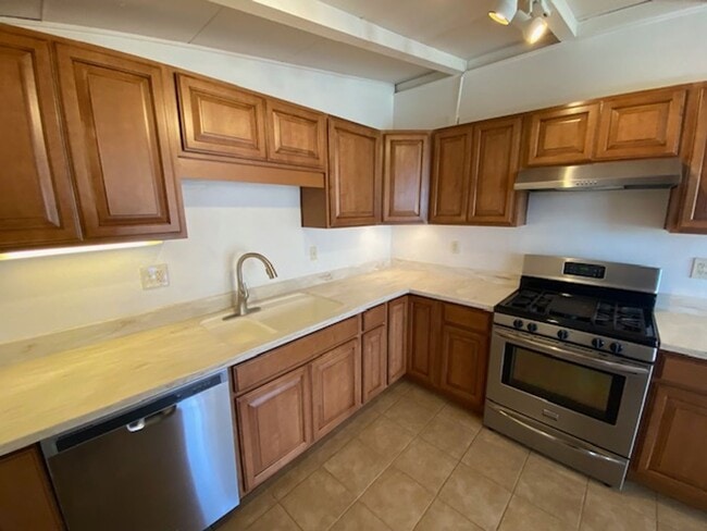 Building Photo - Pacific Grove Mid-Century Modern style home